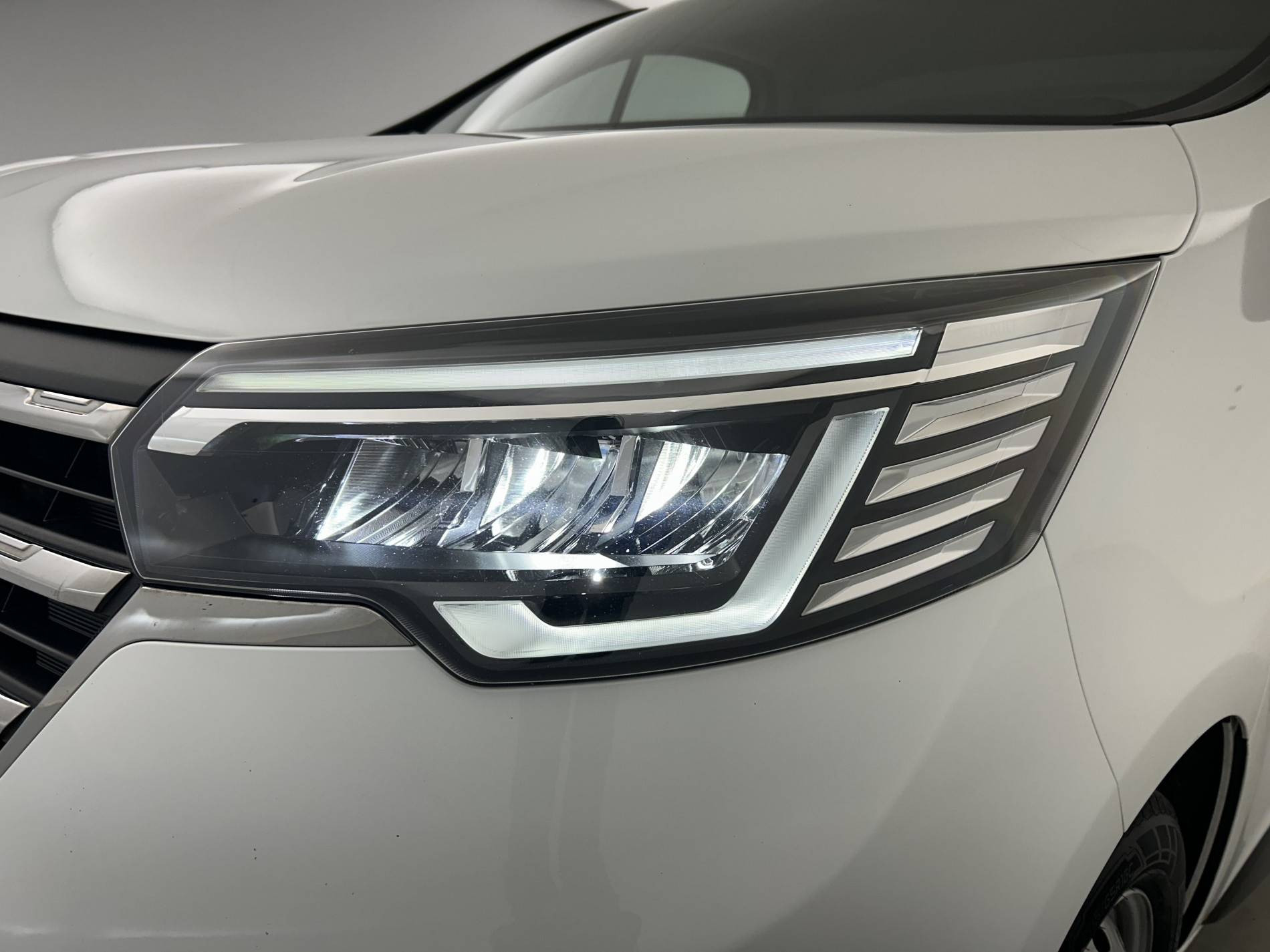 Vente en ligne Renault Trafic 3 Fourgon TRAFIC FGN L2H1 3000 KG BLUE DCI 130 au prix de 21 890 €