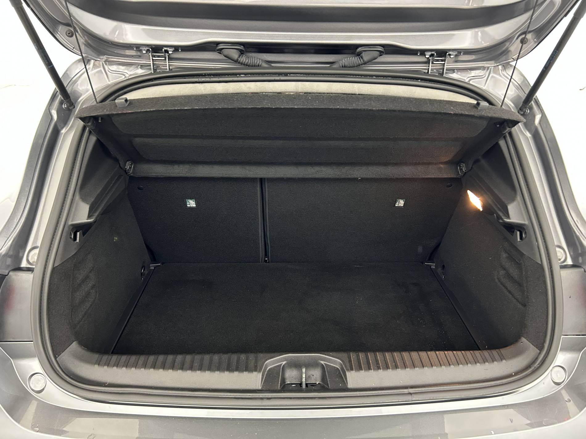 Vente en ligne Renault Clio 5 Clio Blue dCi 100 au prix de 15 890 €