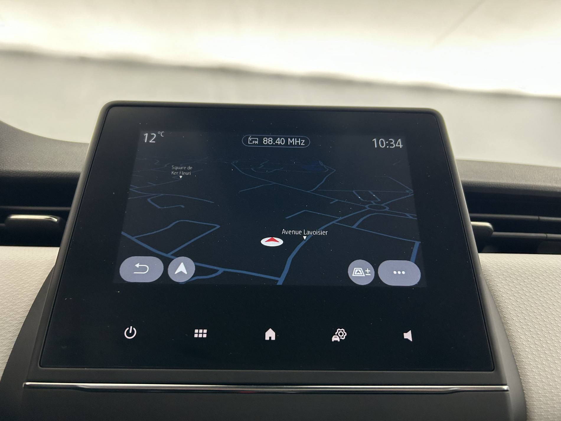 Vente en ligne Renault Clio 5 Clio Blue dCi 100 au prix de 15 890 €