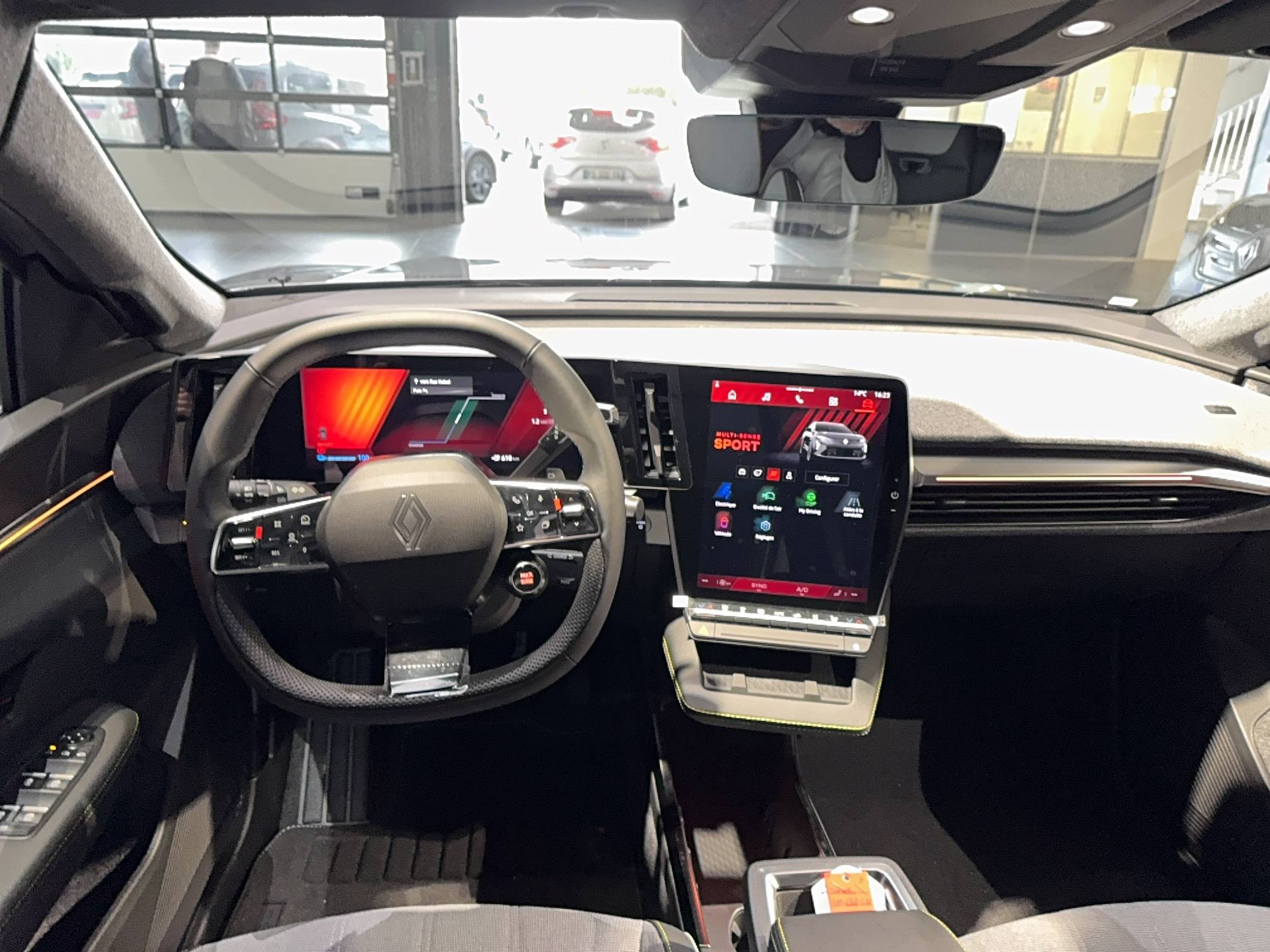 Vente en ligne Renault Scenic E-Tech  220 ch grande autonomie au prix de 39 290 €