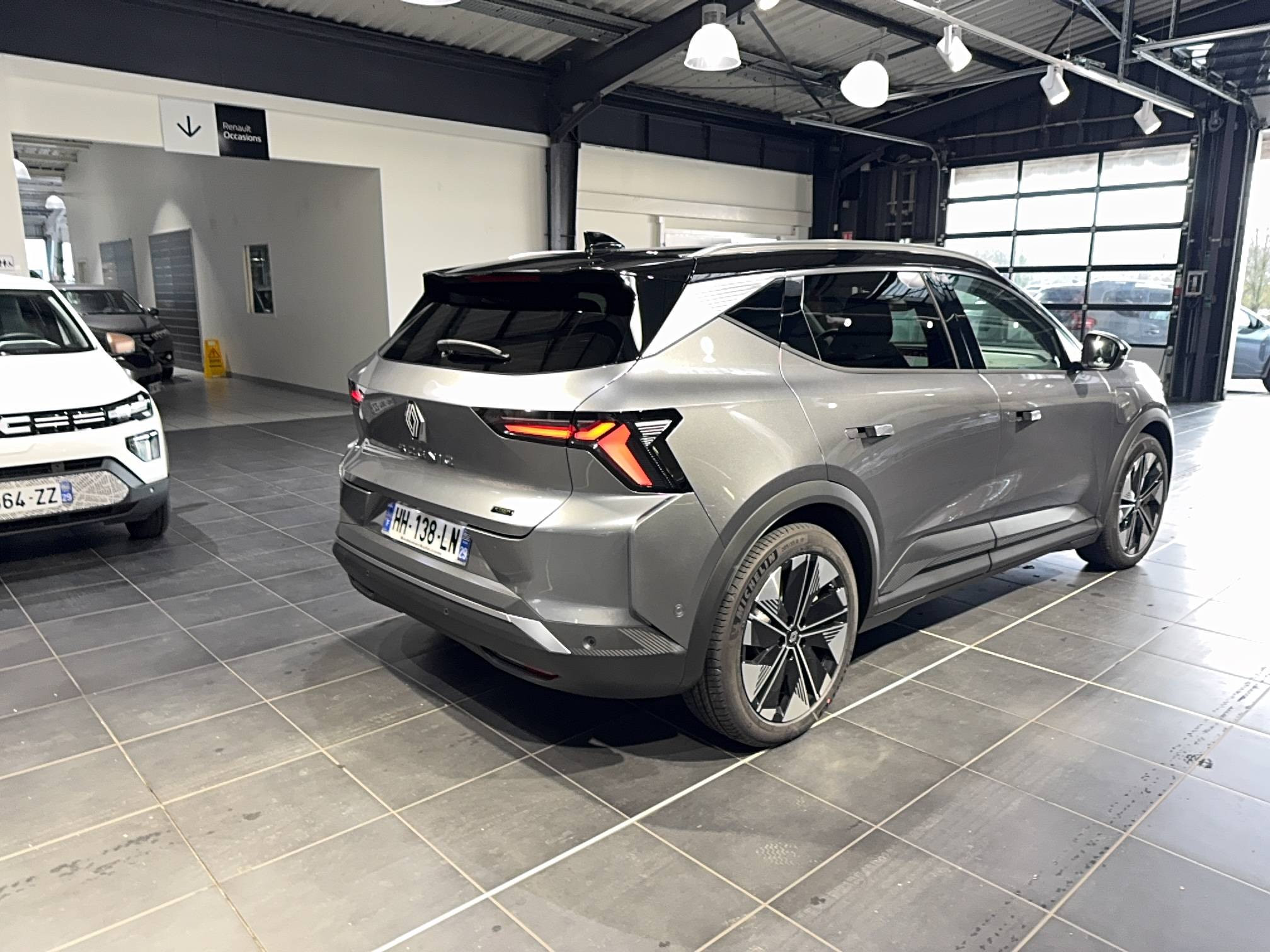 Vente en ligne Renault Scenic E-Tech  220 ch grande autonomie au prix de 39 290 €