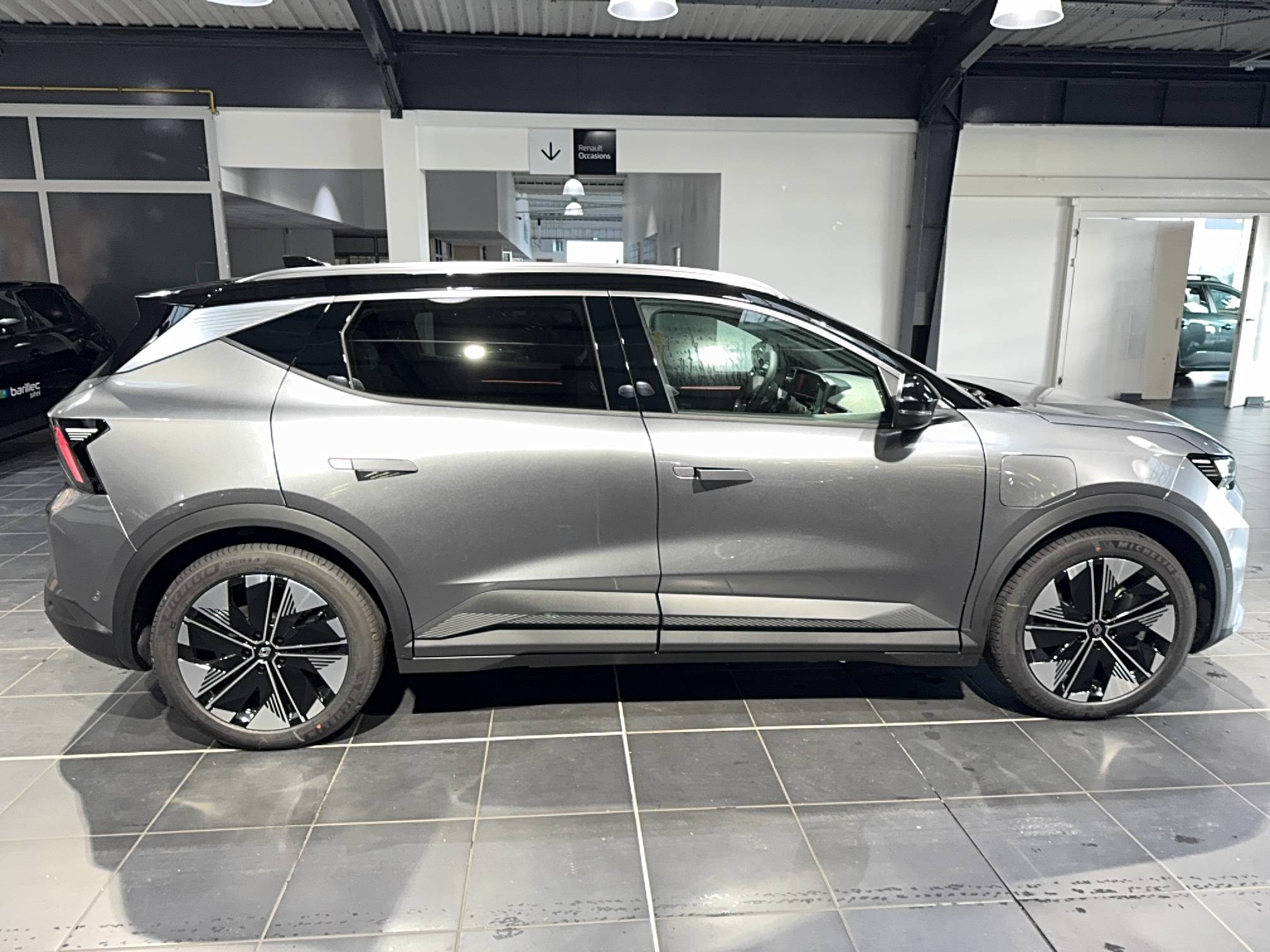 Vente en ligne Renault Scenic E-Tech  220 ch grande autonomie au prix de 39 290 €