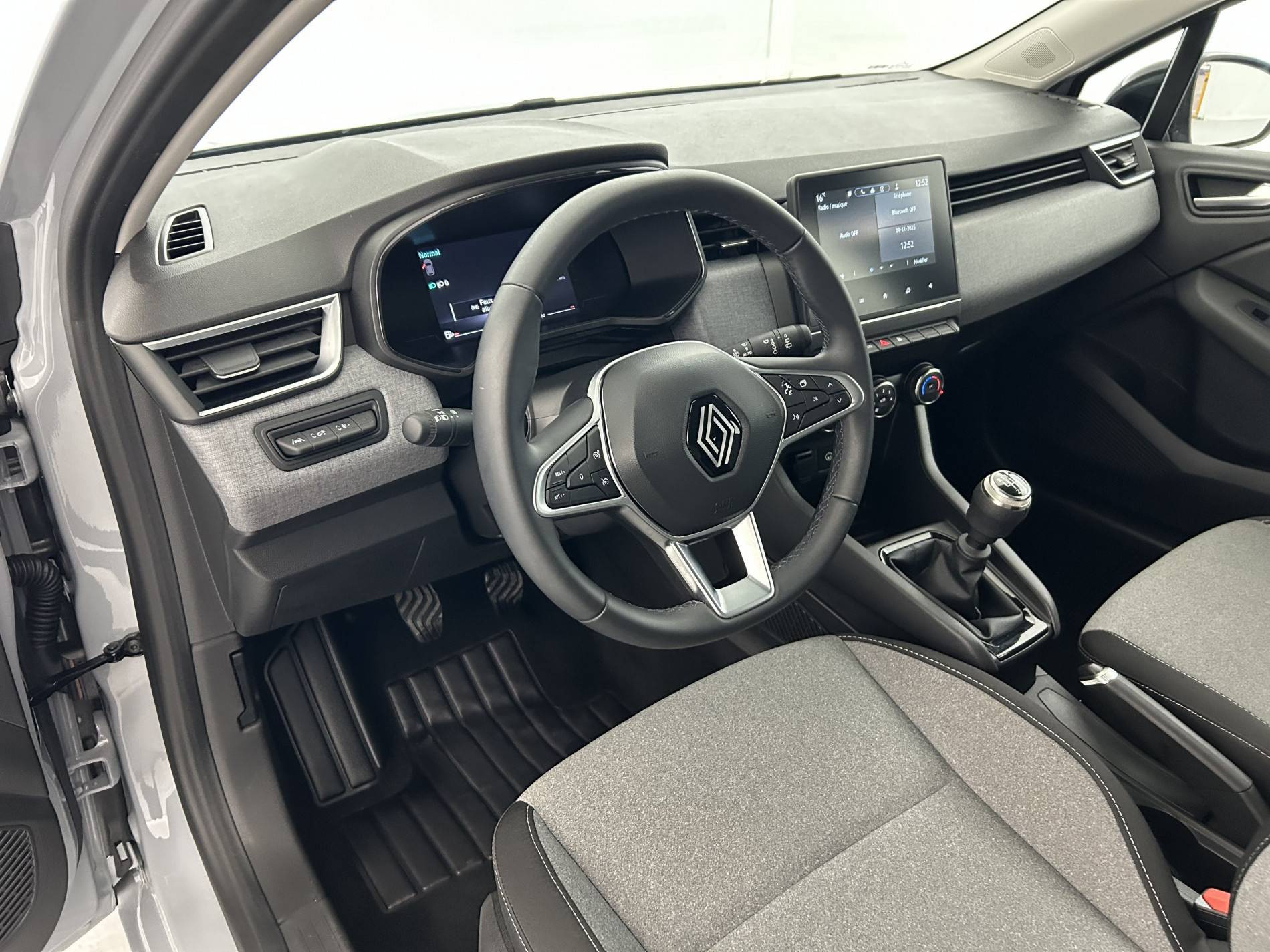 Vente en ligne Renault Clio 5 Clio TCe 90 ch GSR2 au prix de 15 990 €