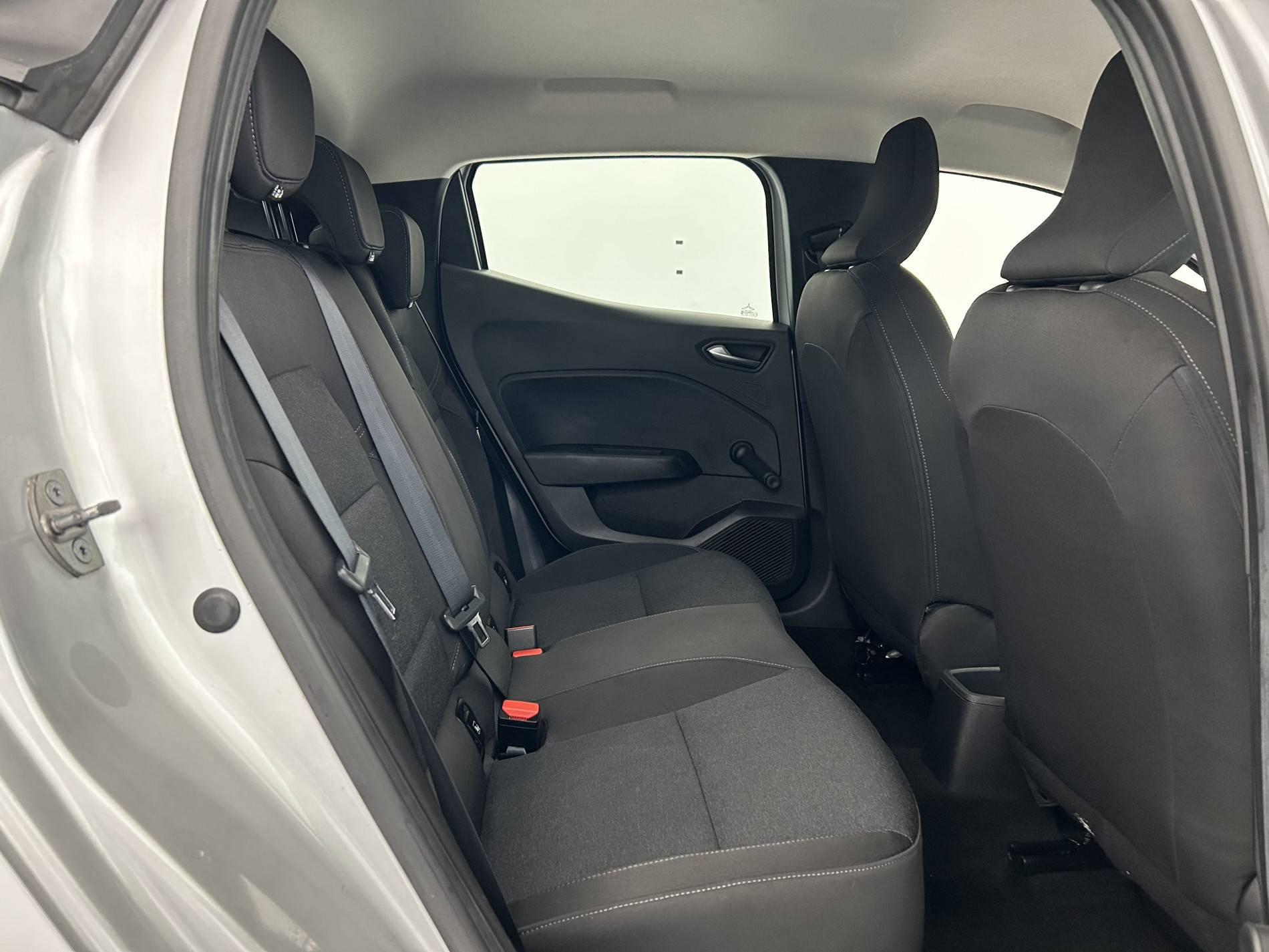 Vente en ligne Renault Clio 5 Clio TCe 90 au prix de 14 990 €