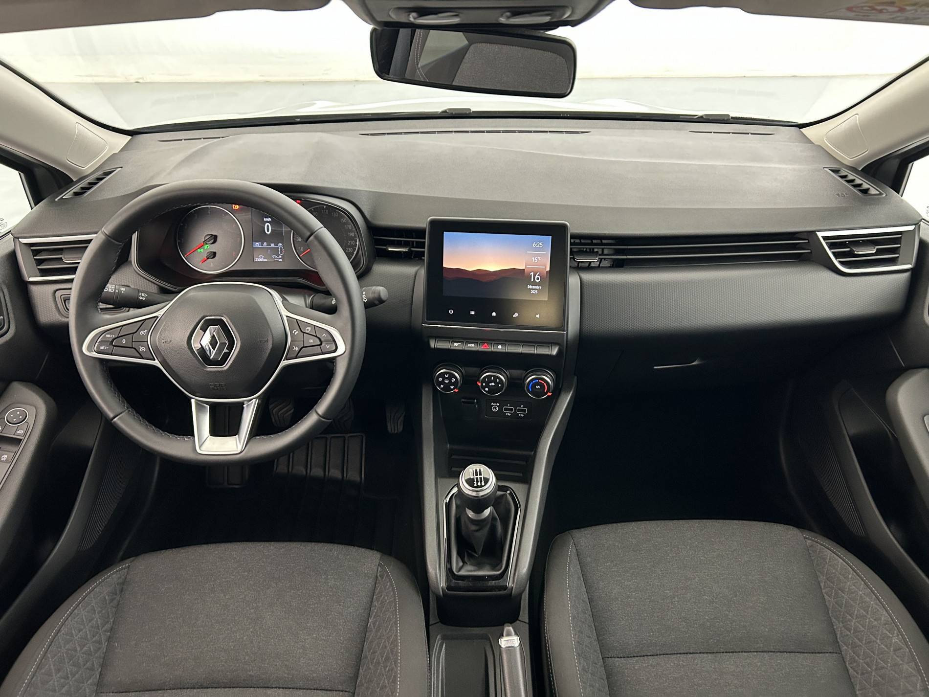 Vente en ligne Renault Clio 5 Clio TCe 90 au prix de 14 990 €