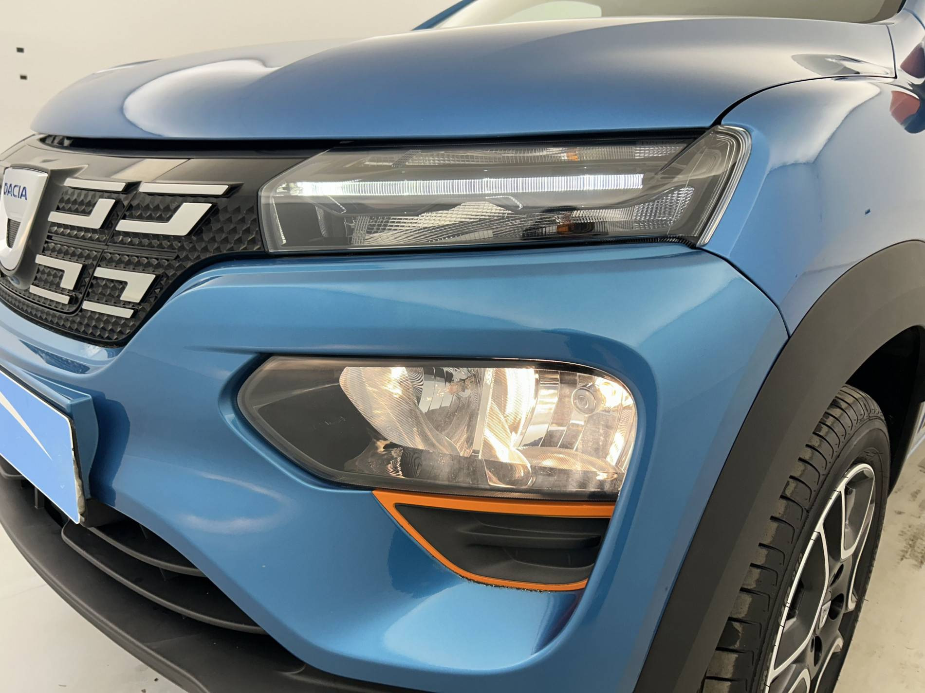 Vente en ligne Dacia Spring  Achat Intégral au prix de 10 990 €