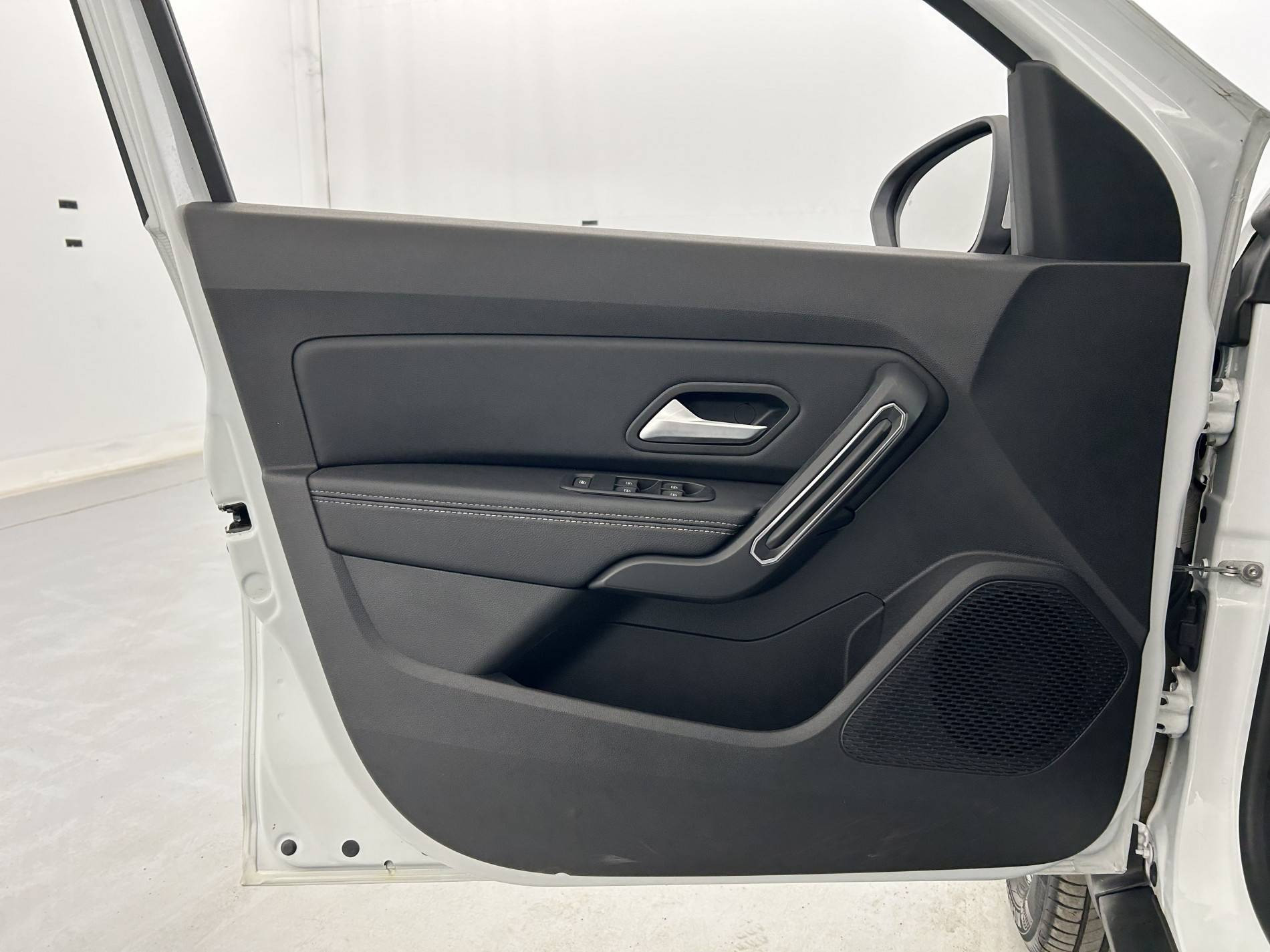 Vente en ligne Dacia Duster  ECO-G 100 4x2 au prix de 15 990 €