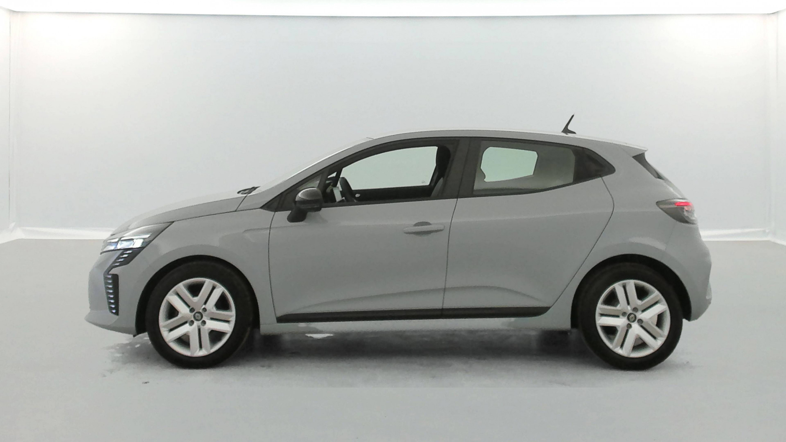 Vente en ligne Renault Clio 5 Clio TCe 90 au prix de 16 490 €