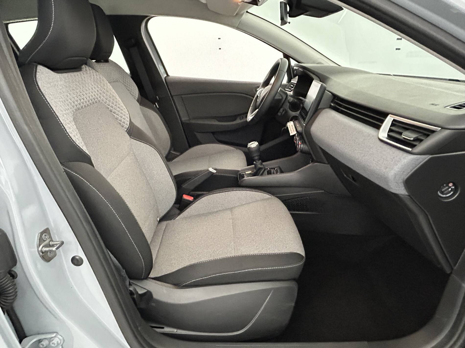 Vente en ligne Renault Clio 5 Clio TCe 90 au prix de 16 490 €