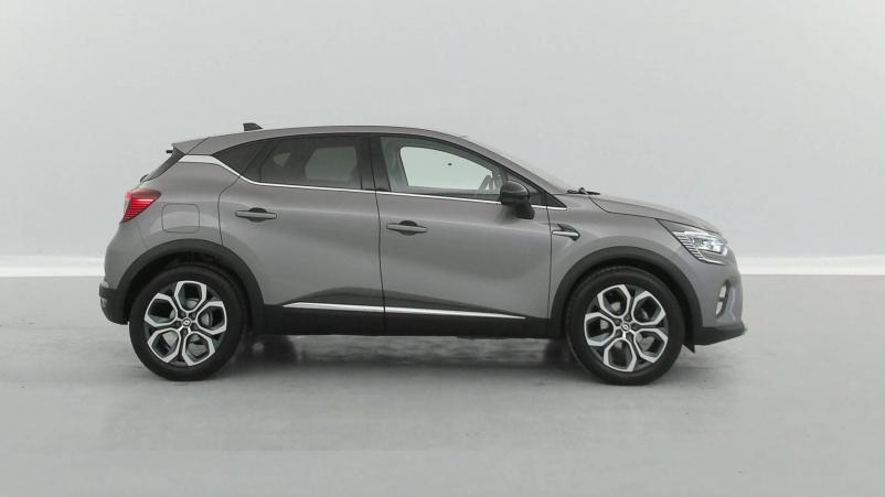 Vente en ligne Renault Captur  mild hybrid 160 EDC au prix de 21 870 €