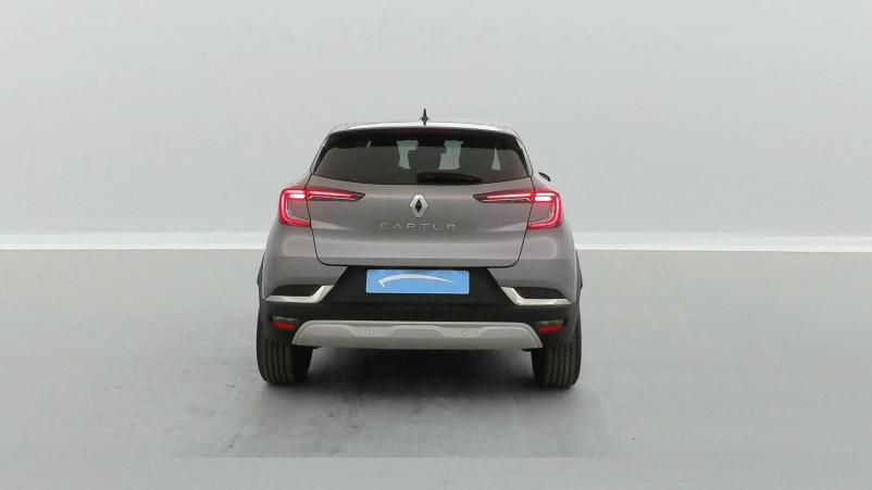 Vente en ligne Renault Captur  mild hybrid 160 EDC au prix de 21 870 €