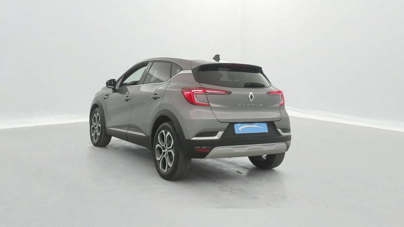 Vente en ligne Renault Captur  mild hybrid 160 EDC au prix de 21 870 €