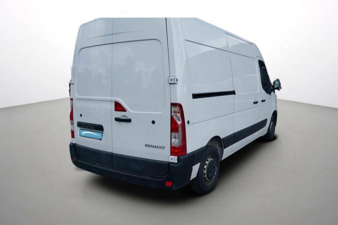 Vente en ligne Renault Master Fourgon MASTER FGN TRAC F3300 L2H2 BLUE DCI 135 au prix de 22 970 €