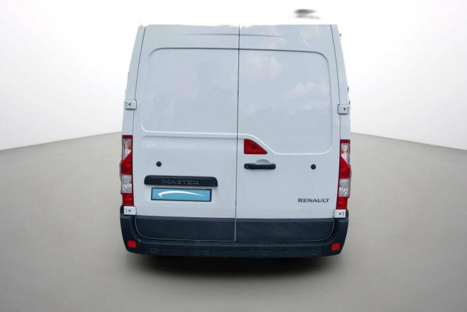 Vente en ligne Renault Master Fourgon MASTER FGN TRAC F3300 L2H2 BLUE DCI 135 au prix de 22 970 €
