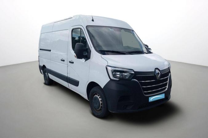 Vente en ligne Renault Master Fourgon MASTER FGN TRAC F3300 L2H2 BLUE DCI 135 au prix de 22 970 €