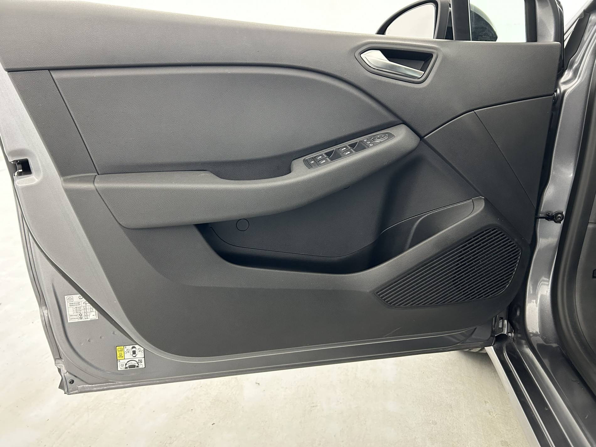 Vente en ligne Renault Clio 5 Clio TCe 90 au prix de 16 490 €