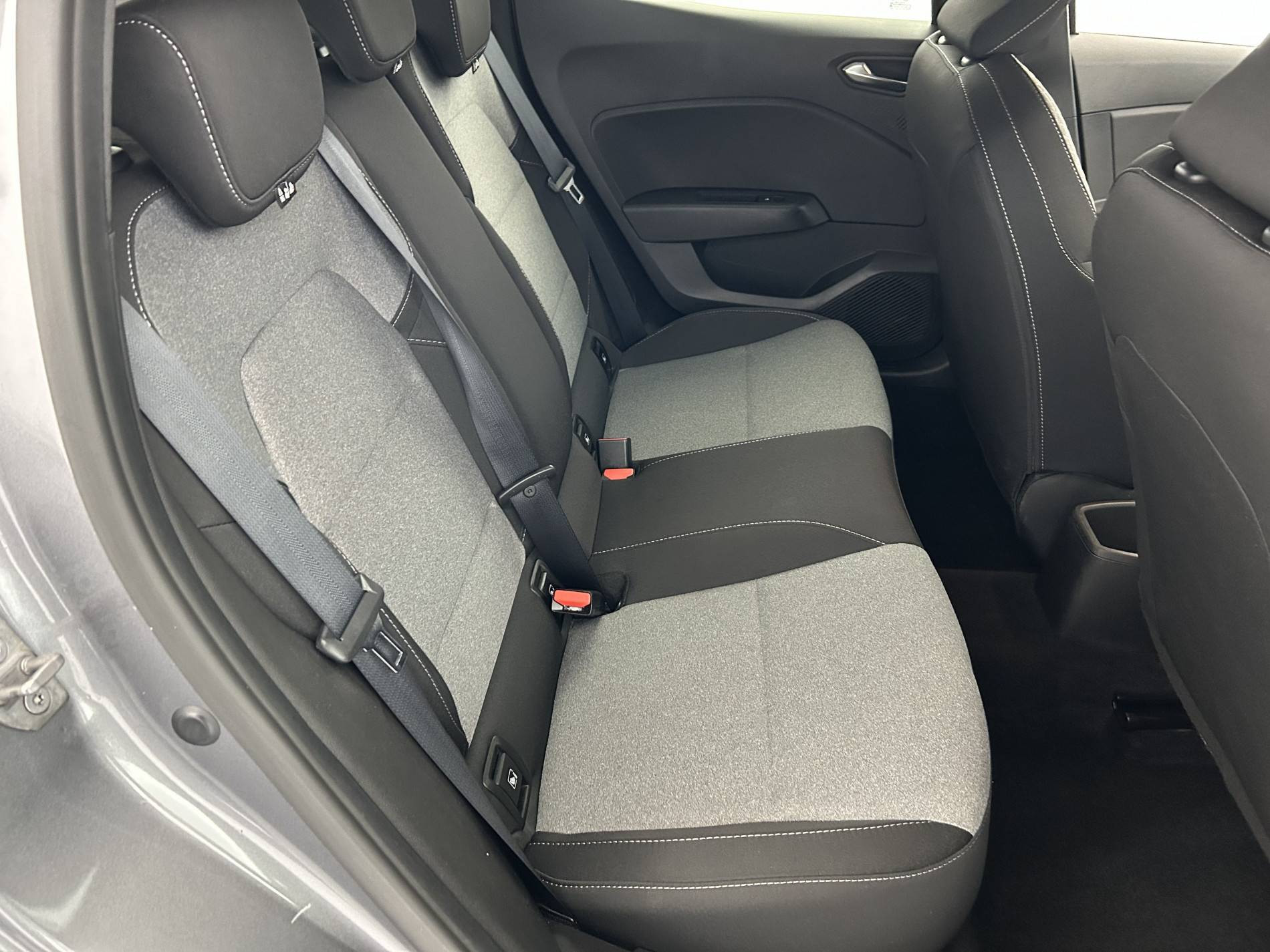 Vente en ligne Renault Clio 5 Clio TCe 90 au prix de 16 490 €