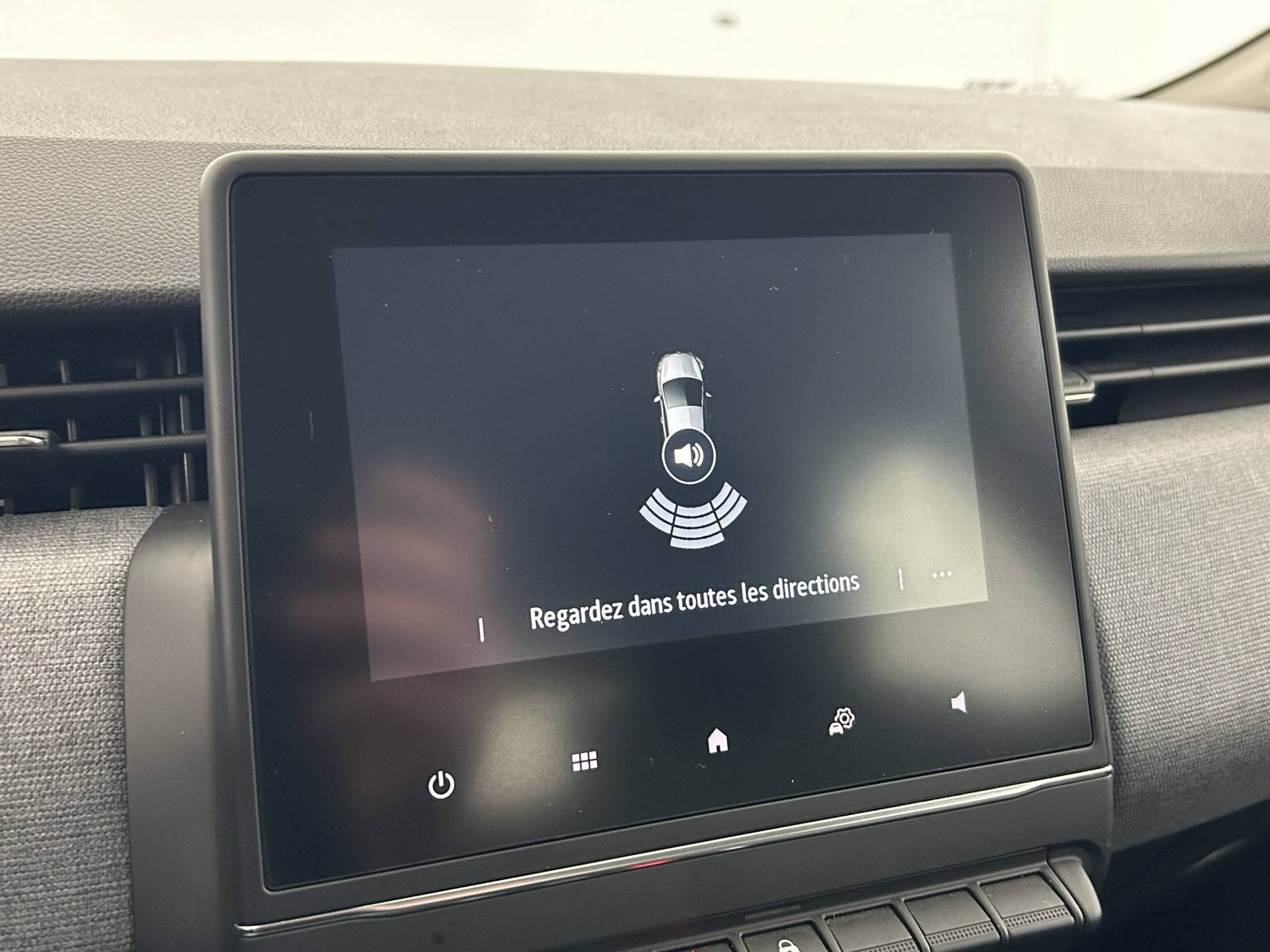 Vente en ligne Renault Clio 5 Clio TCe 90 au prix de 16 490 €