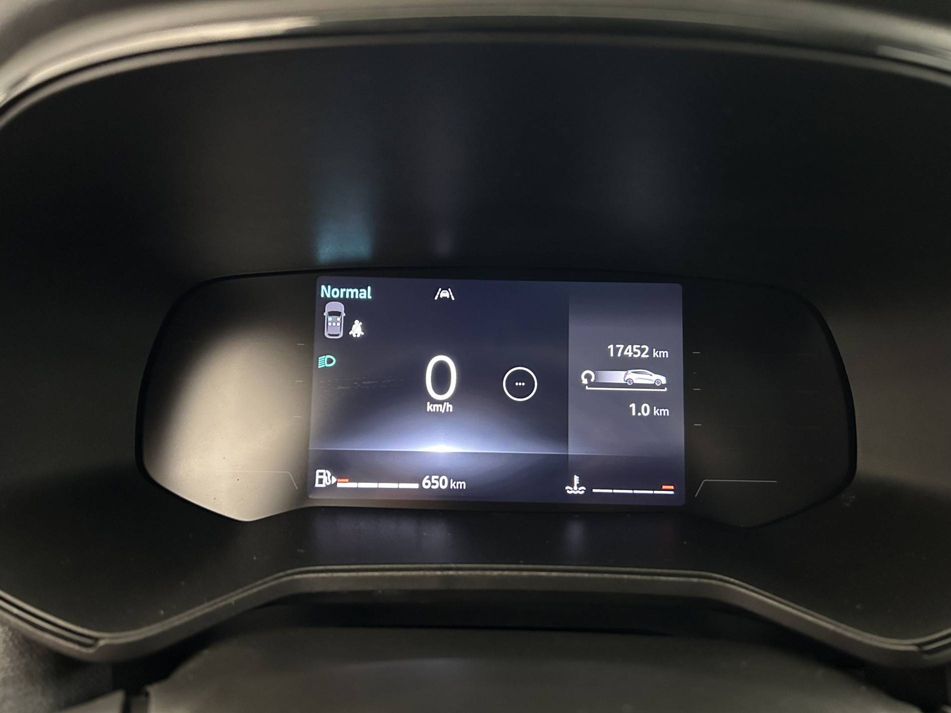 Vente en ligne Renault Clio 5 Clio TCe 90 au prix de 16 490 €