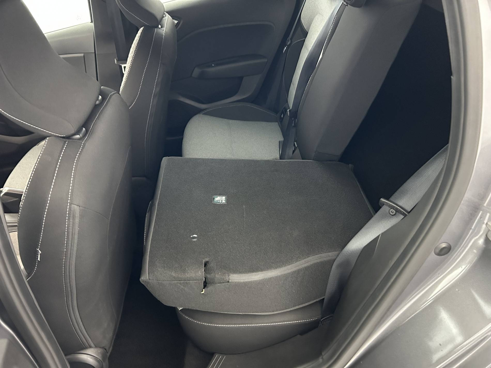 Vente en ligne Renault Clio 5 Clio TCe 90 au prix de 16 490 €