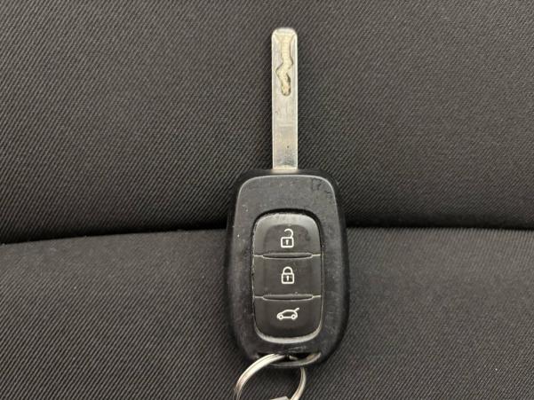 Vente en ligne Renault Express Van KANGOO  BLUE DCI 95 - 22 au prix de 14 850 €