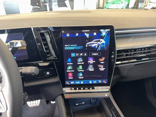 Vente en ligne Renault Rafale  E-Tech full hybrid 200 au prix de 50 990 €