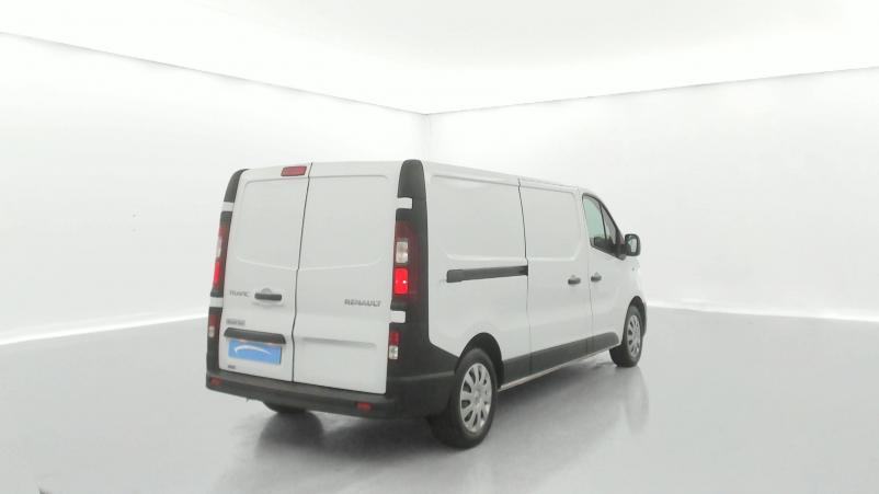 Vente en ligne Renault Trafic 3 Fourgon TRAFIC FGN L2H1 1300 KG DCI 120 au prix de 19 490 €