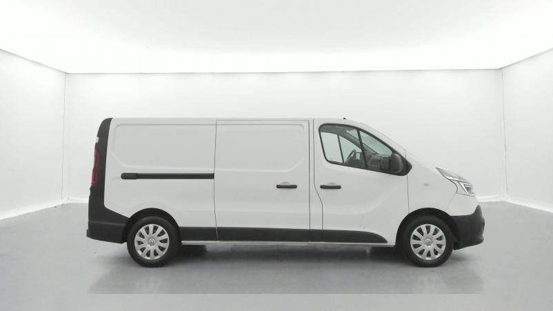 Vente en ligne Renault Trafic 3 Fourgon TRAFIC FGN L2H1 1300 KG DCI 120 au prix de 19 490 €