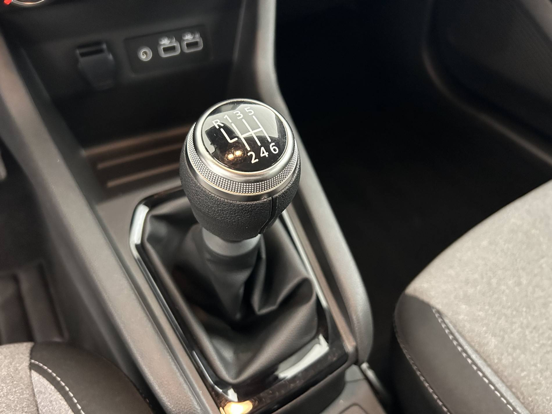 Vente en ligne Renault Clio 5 Clio TCe 90 ch GSR2 au prix de 15 990 €