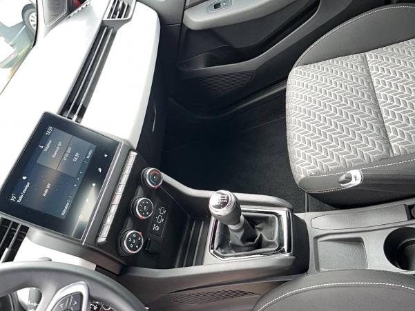 Vente en ligne Renault Clio 5 Clio TCe 90 - 21N au prix de 15 970 €