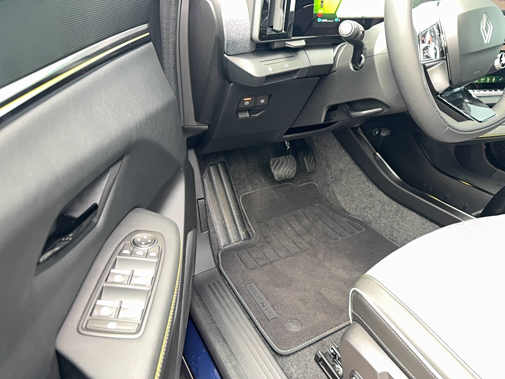 Vente en ligne Renault Scenic E-Tech  220 ch grande autonomie au prix de 39 490 €