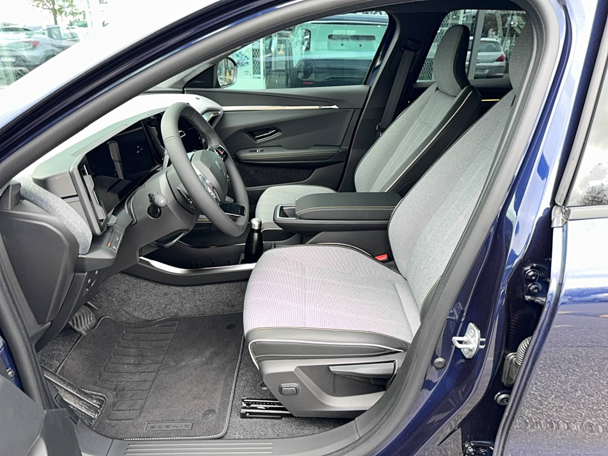 Vente en ligne Renault Scenic E-Tech  220 ch grande autonomie au prix de 39 490 €