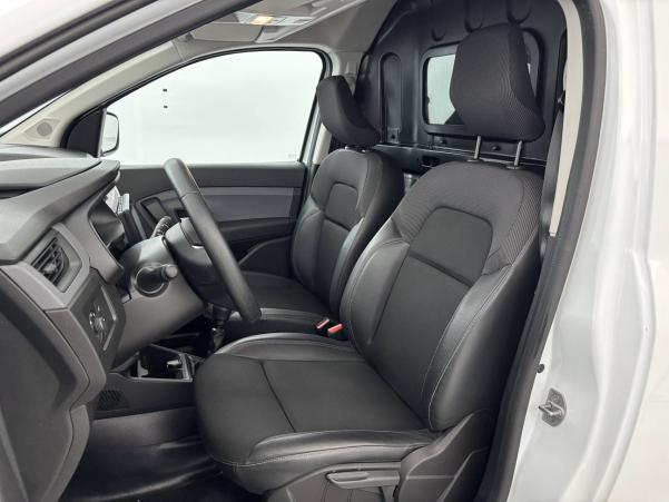 Vente en ligne Renault Express Van KANGOO  BLUE DCI 95 - 22 au prix de 14 870 €