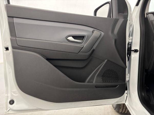 Vente en ligne Renault Express Van KANGOO  BLUE DCI 95 - 22 au prix de 14 870 €