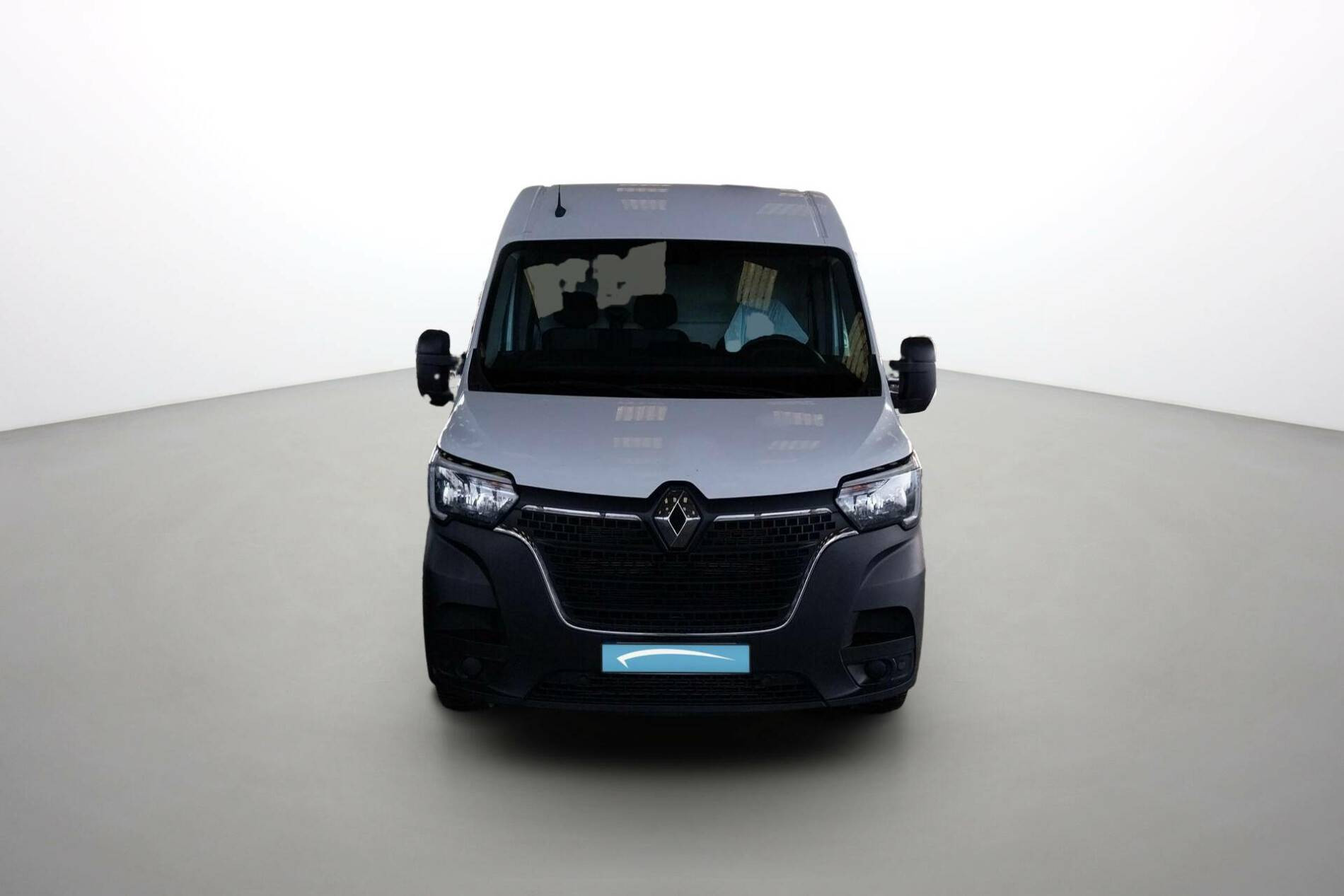 Vente en ligne Renault Master Fourgon MASTER FGN TRAC F3300 L2H2 BLUE DCI 150 au prix de 25 990 €
