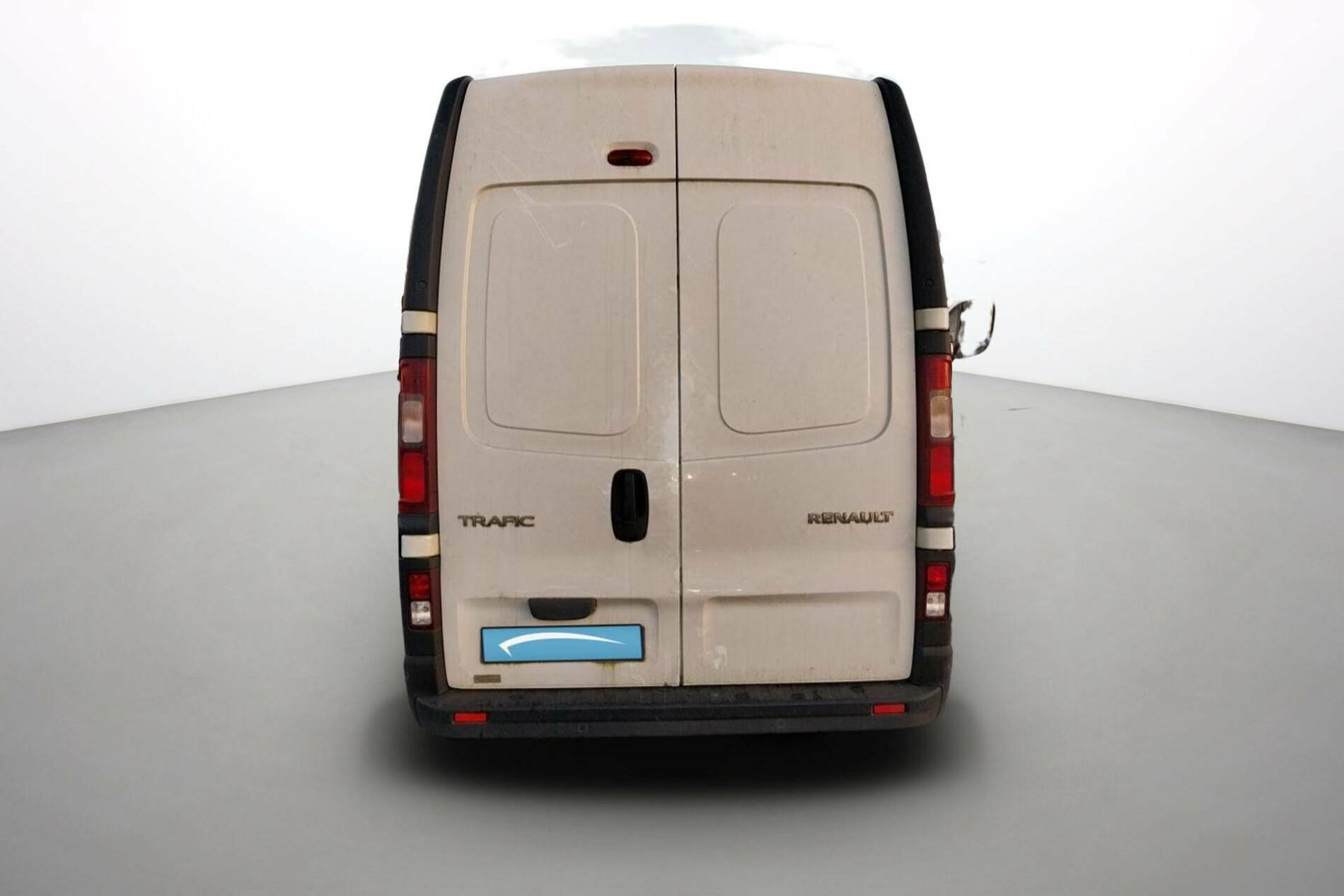 Vente en ligne Renault Trafic 3 Fourgon TRAFIC FGN L1H2 3000 KG BLUE DCI 150 au prix de 24 990 €