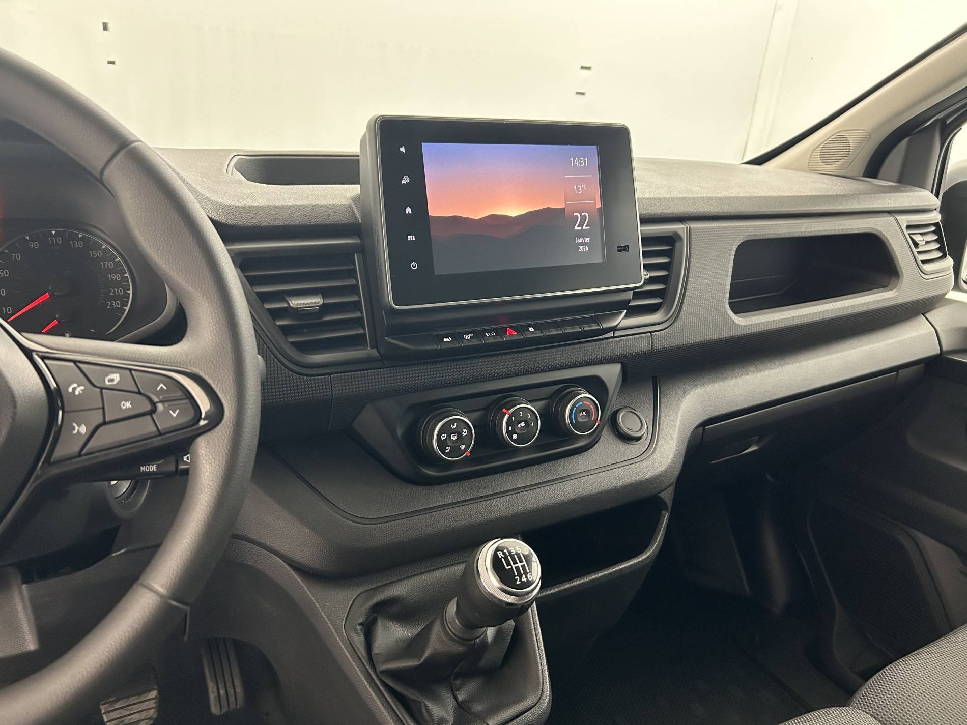 Vente en ligne Renault Trafic  Zen L2 Blue dCi 150 S&S - 9 pl au prix de 27 990 €