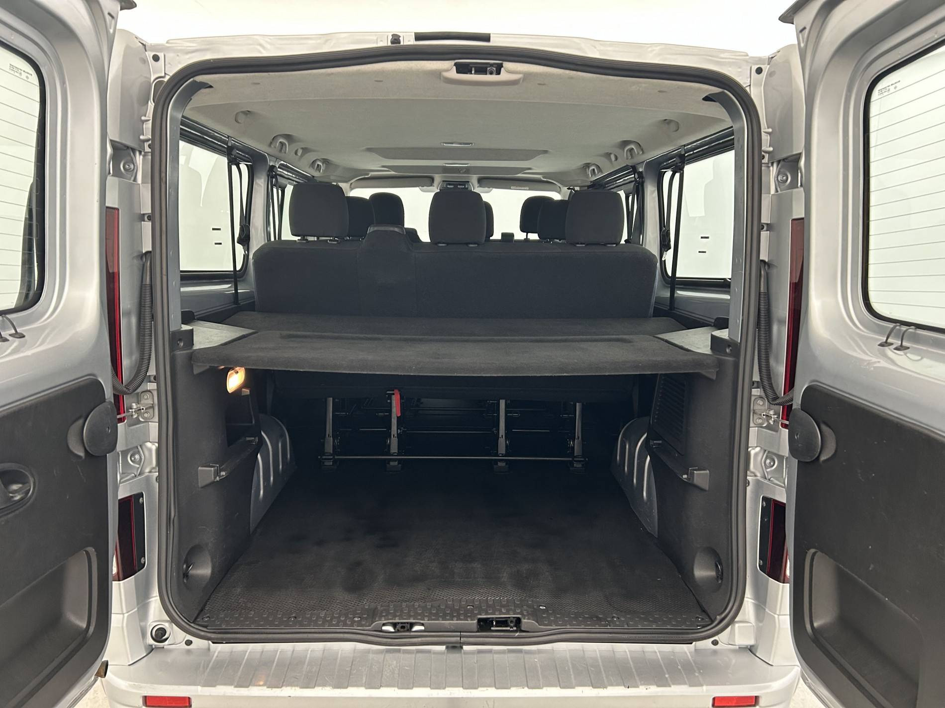 Vente en ligne Renault Trafic  Zen L2 Blue dCi 150 S&S - 9 pl au prix de 27 990 €