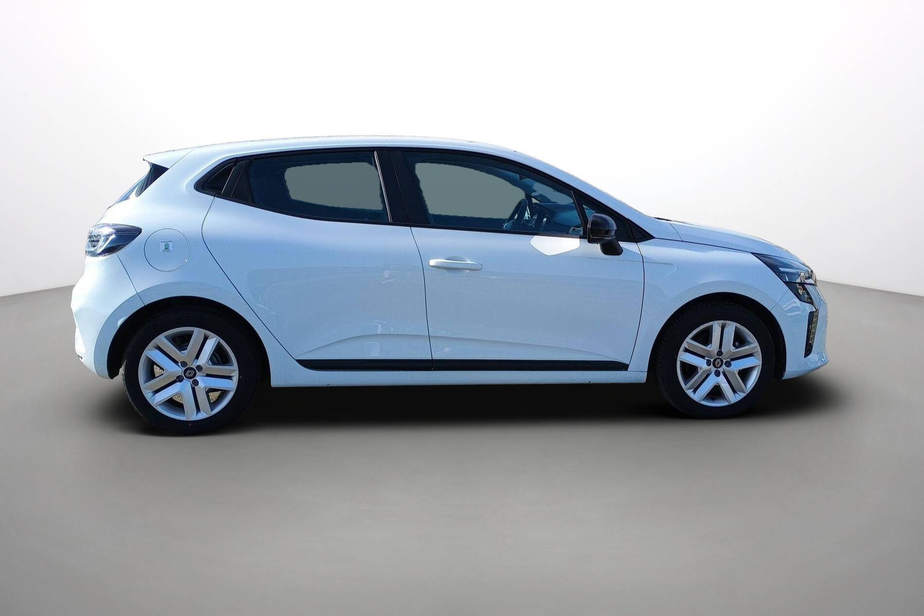 Vente en ligne Renault Clio 5 Clio E-Tech full hybrid 145 ch GSR2 au prix de 19 990 €