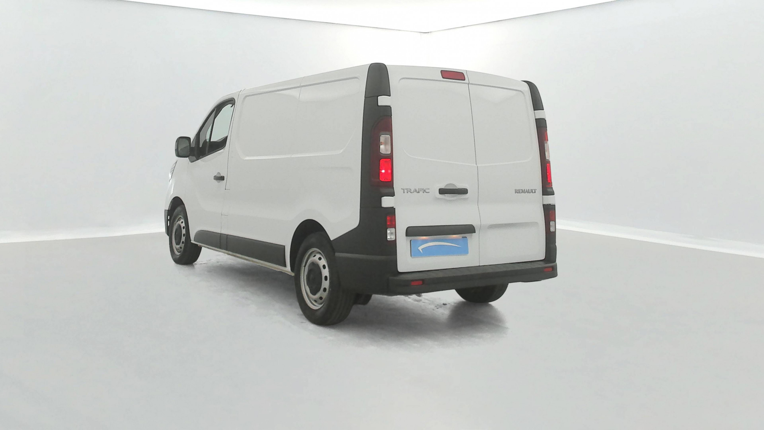 Vente en ligne Renault Trafic 3 Fourgon TRAFIC FGN L1H1 3T BLUE DCI 130 GSR2 au prix de 25 890 €