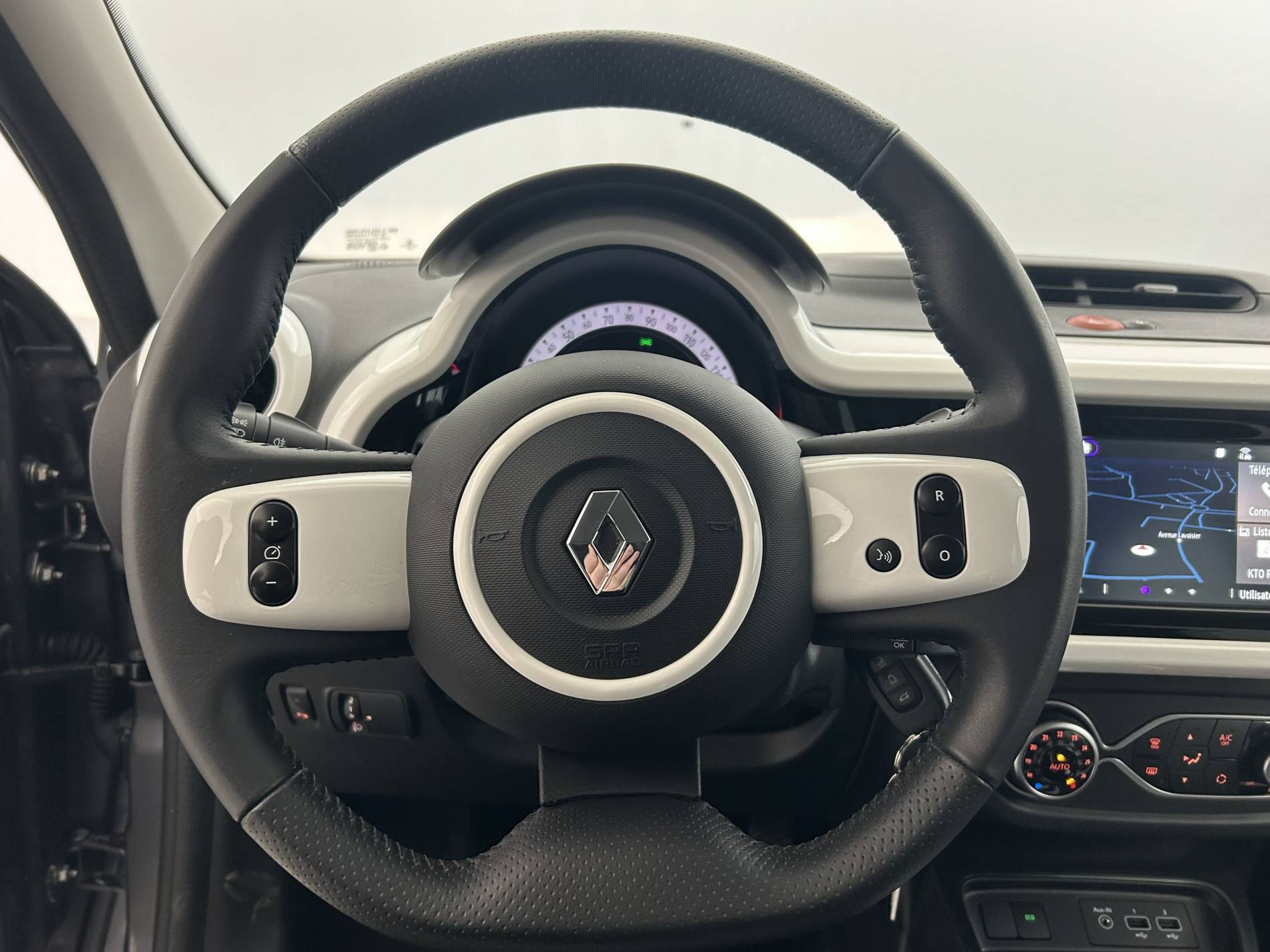 Vente en ligne Renault Twingo Electrique Twingo III E-Tech au prix de 11 790 €