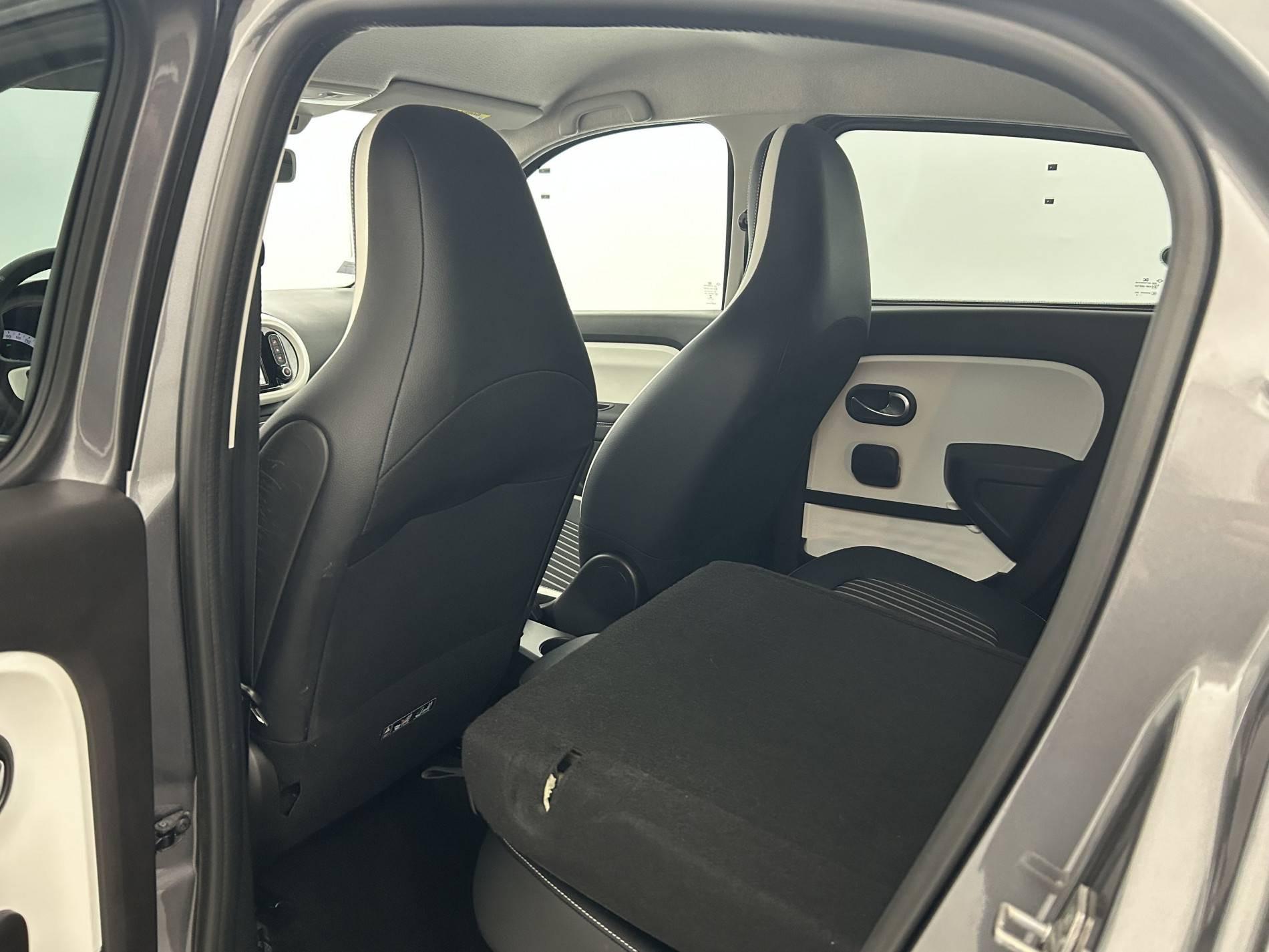 Vente en ligne Renault Twingo Electrique Twingo III E-Tech au prix de 11 790 €