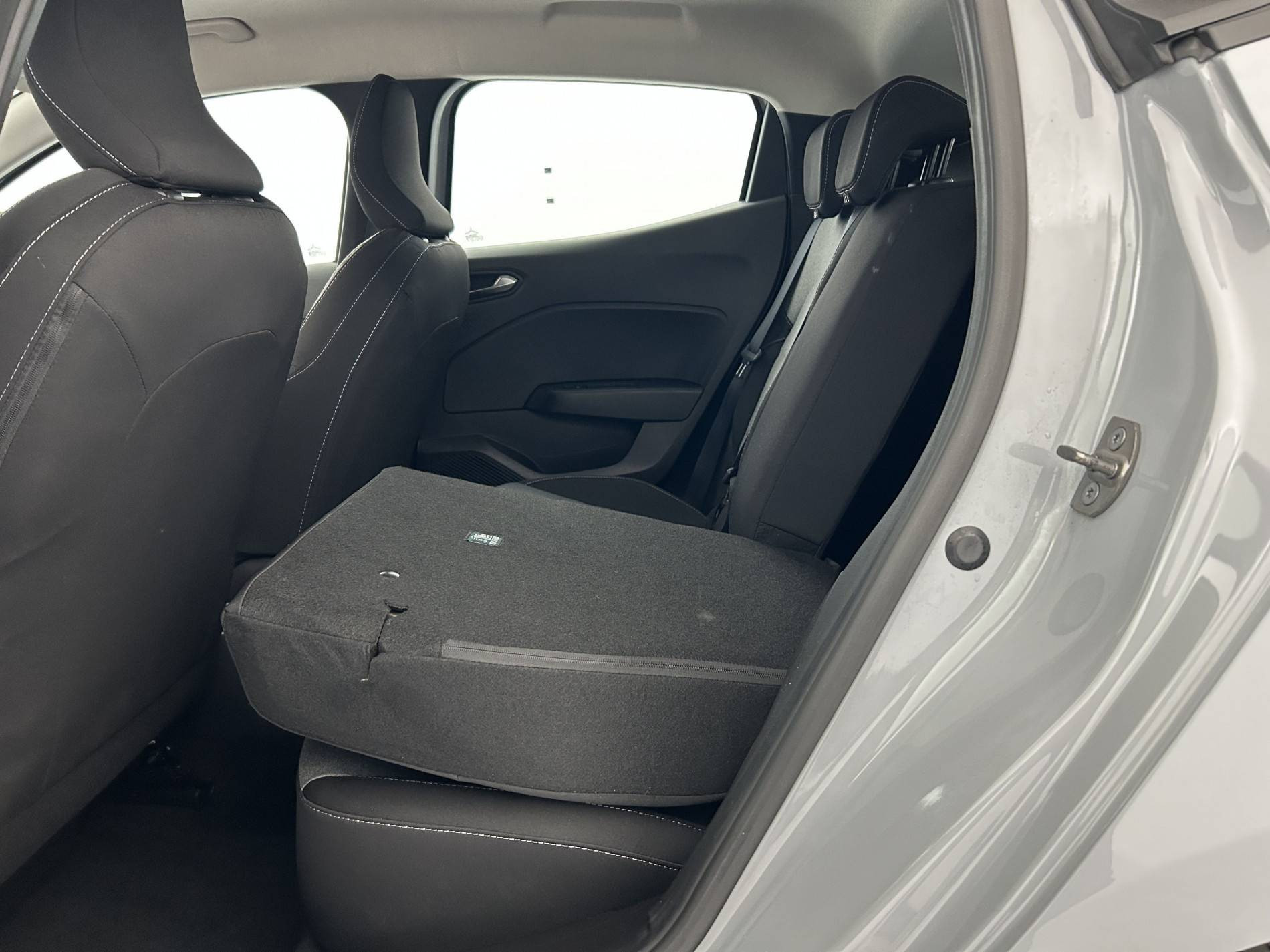 Vente en ligne Renault Clio 5 Clio TCe 90 au prix de 16 490 €