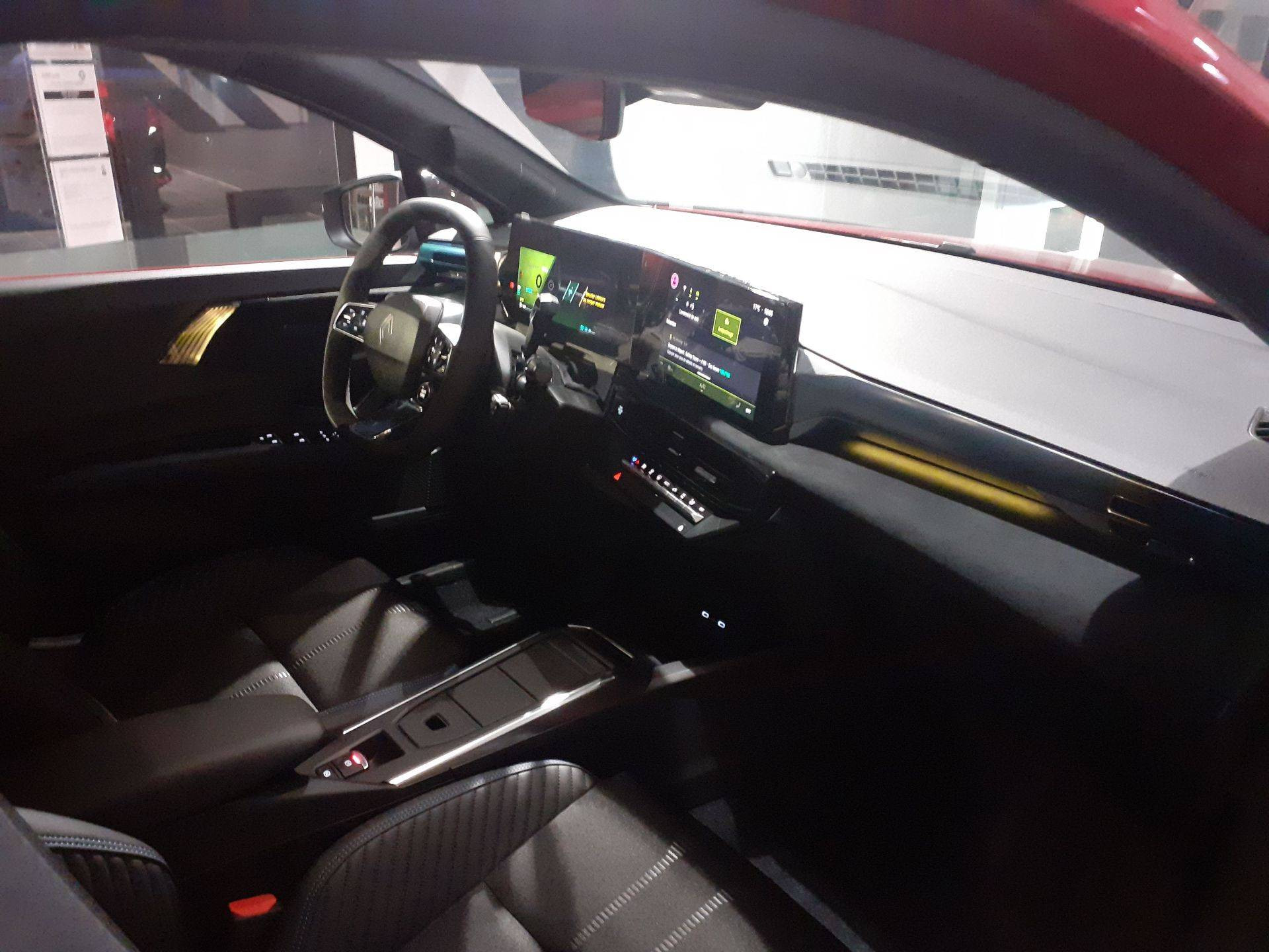 Vente en ligne Renault Clio 6 Clio E-Tech full hybrid 160 ch au prix de 30 150 €