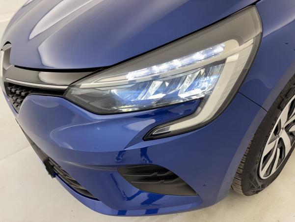 Vente en ligne Renault Clio 5 Clio TCe 90 au prix de 15 470 €