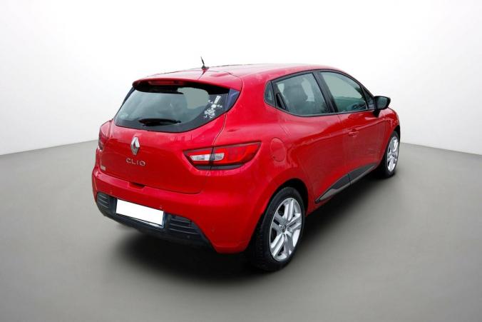 Vente en ligne Renault Clio 4 Clio TCe 90 E6C au prix de 10 990 €