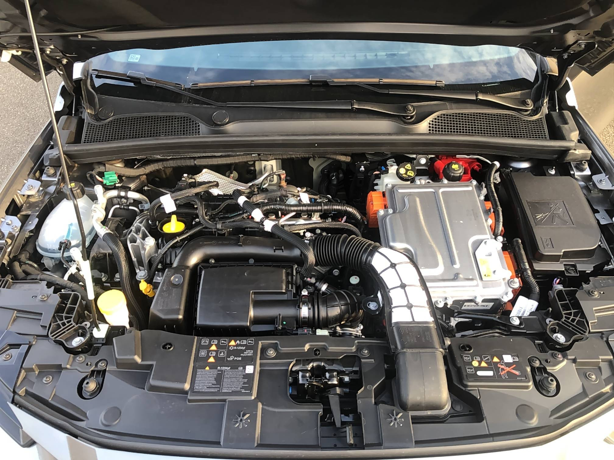 Vente en ligne Renault Clio 6 Clio E-Tech full hybrid 160 ch au prix de 24 490 €