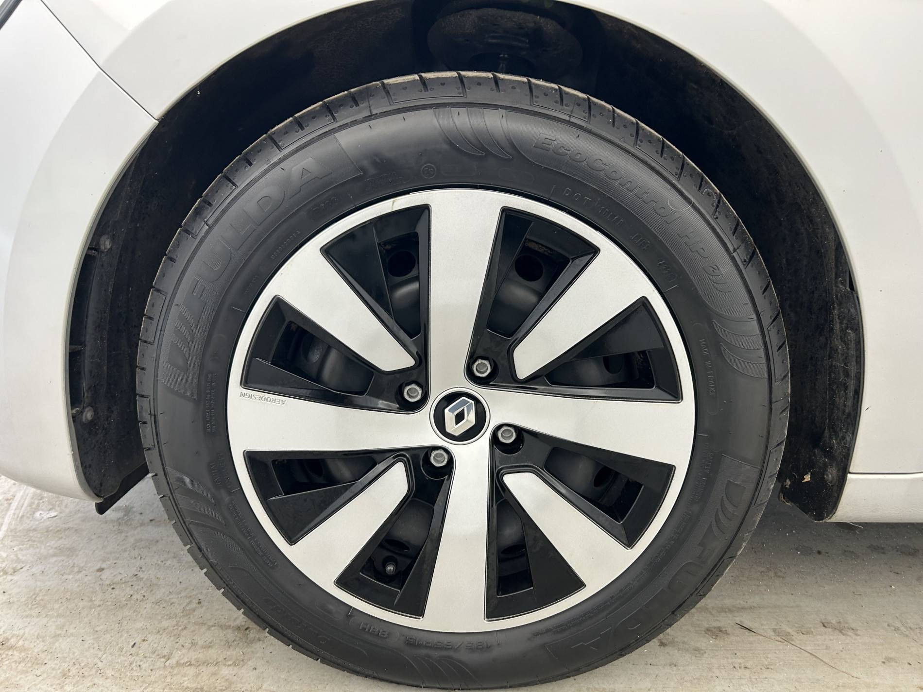 Vente en ligne Renault Clio 5 Clio TCe 90 au prix de 15 990 €