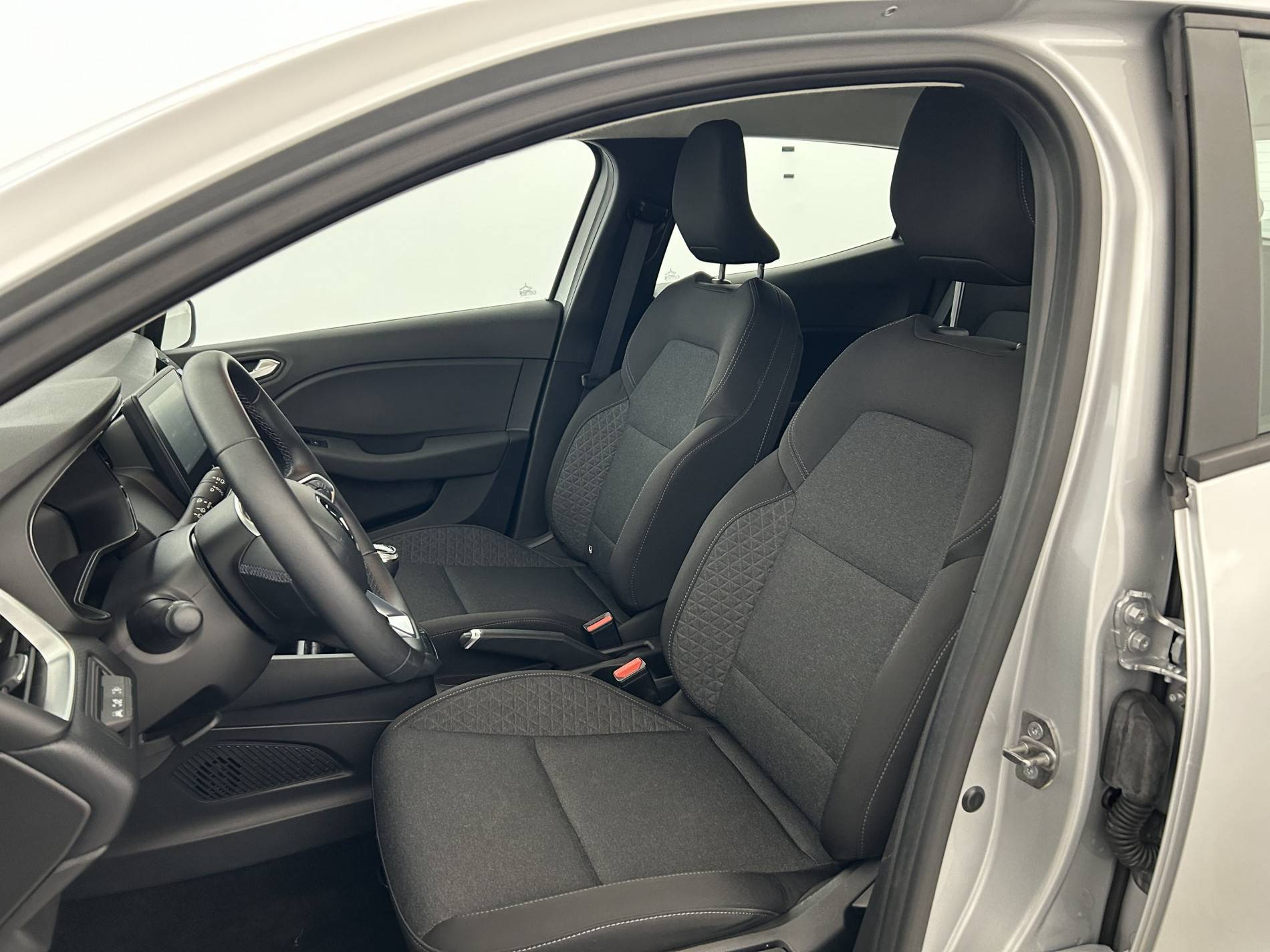 Vente en ligne Renault Clio 5 Clio TCe 90 au prix de 15 990 €