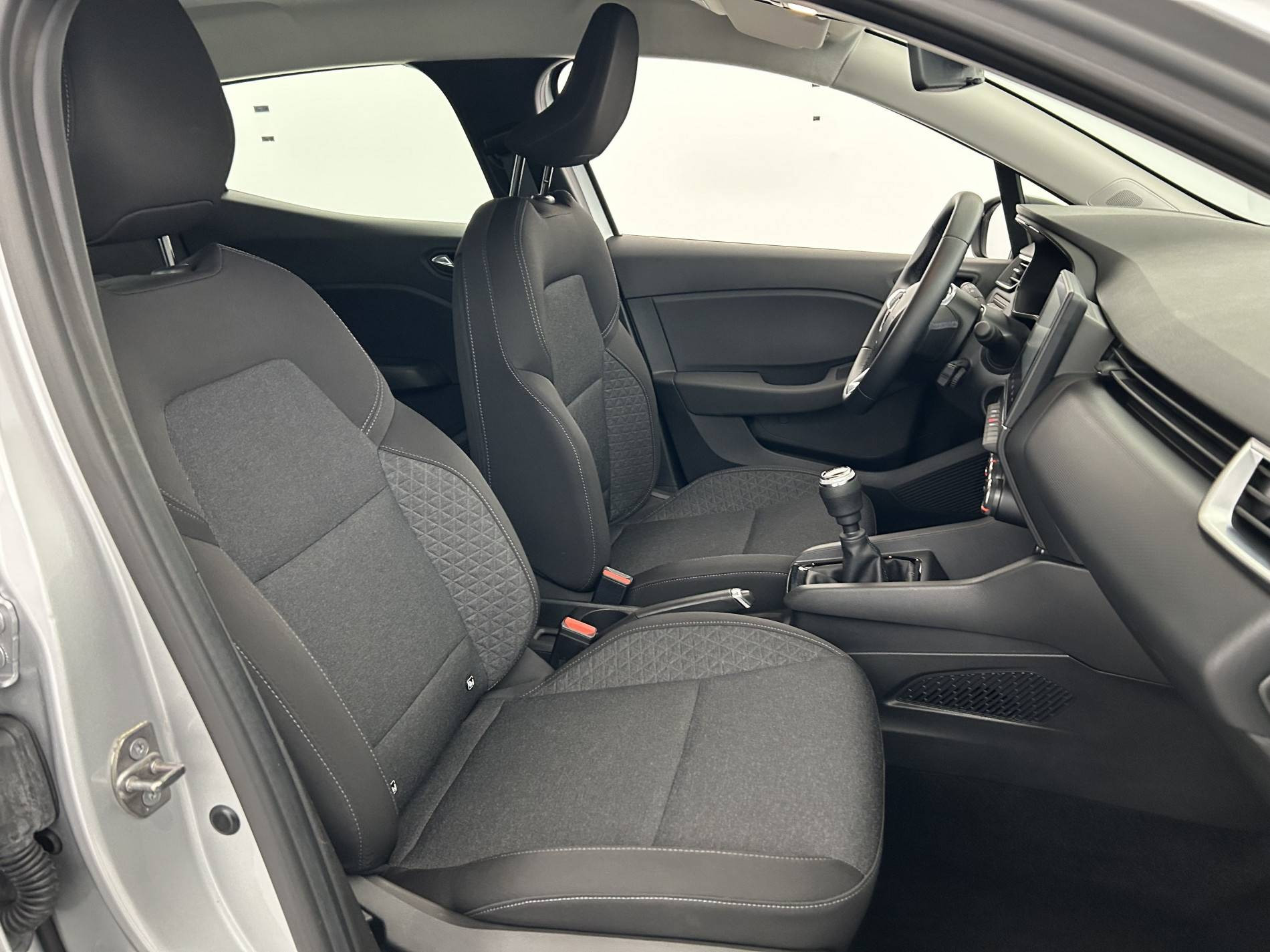 Vente en ligne Renault Clio 5 Clio TCe 90 au prix de 15 990 €